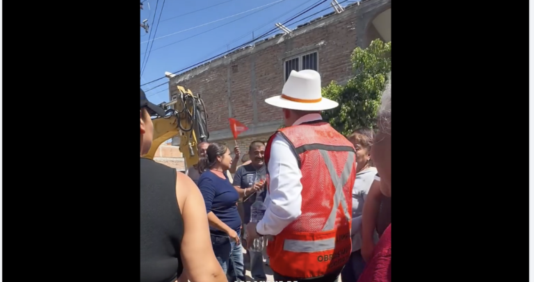 Arranca la pavimentación de la calle Puebla en la colonia San Miguel